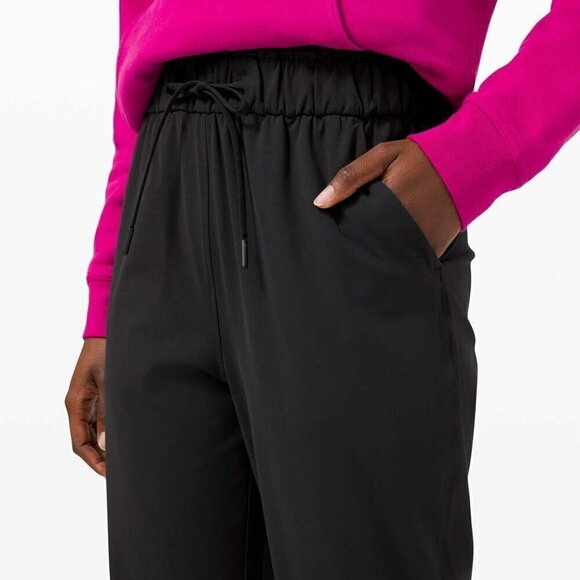 2021 Lululemon | Keep Moving Jogger Size 4 - Picture 4 of 10